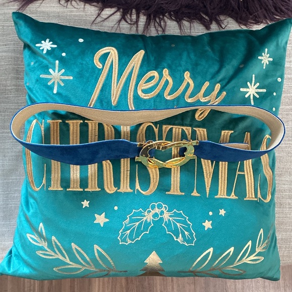 Pre - owned Authentic Vintage  Gucci Suede and Gold Buckle Belt - Picture 3 of 16